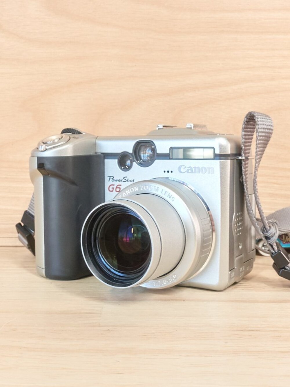 Canon PowerShot G6 Vintage Digital Camera 7.1MP CCD 4x Optical Zoom Silver
